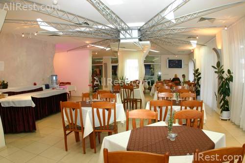 Sunny Hotel 10